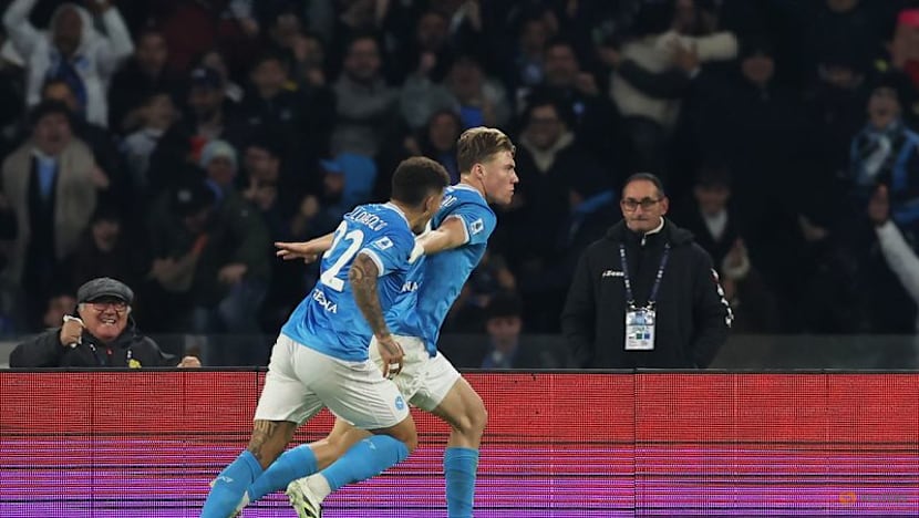 Napoli go top as Hojlund's double downs Juventus