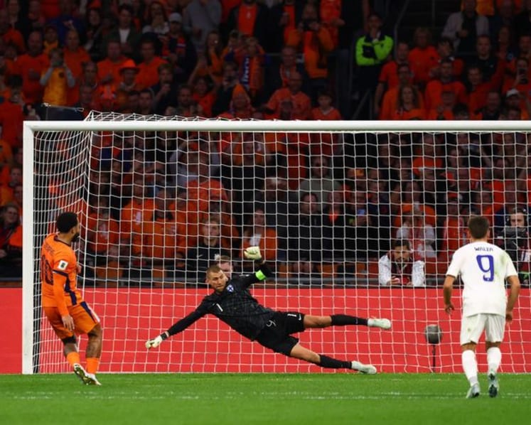 Netherlands ease to victory over Finland to edge closer to World Cup qualification