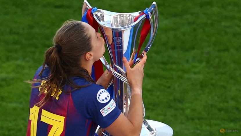 Pajor finally gets her winner's medal as Barca claim women's Champions League