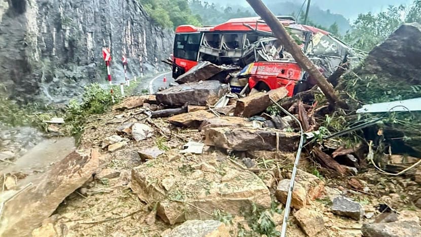 Floods hit Vietnam again, killing at least 8, hindering coffee harvest