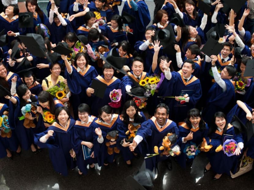 Based on the latest employment surveys from these universities, 80 per cent of graduates from autonomous found jobs within six months after getting their degrees, with the average monthly starting pay pegged at S$3,325. Photo: NUS