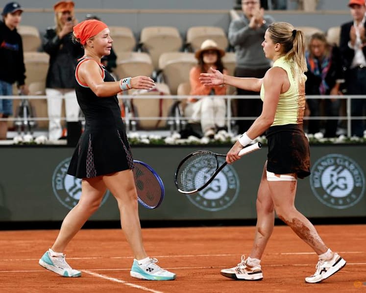 Shnaider gives Andreeva early read on Chwalinska challenge