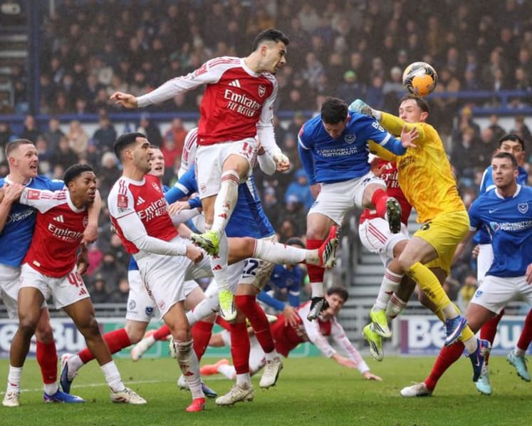 Martinelli hat-trick sends Arsenal past Portsmouth in FA Cup, Man Utd beaten