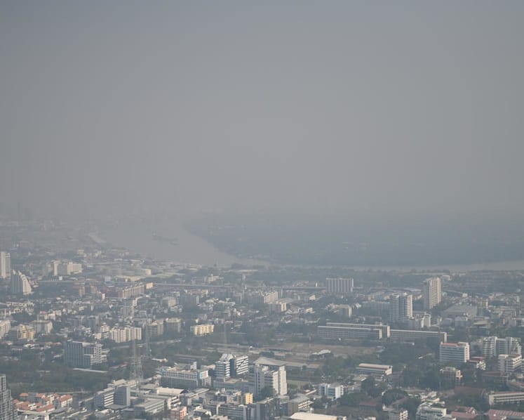 Hazy sky clouds Bangkok as Thai capital chokes on air pollution