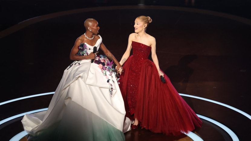 Duet magis Ariana Grande-Cynthia Erivo bawakan medley Wizard of Oz buka Oscars 2025