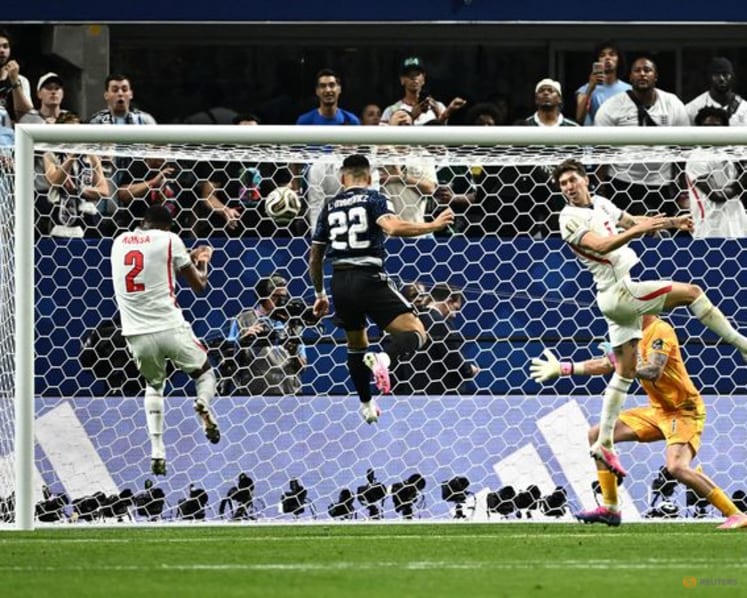 Argentina late show sinks England and sets up World Cup final against Spain