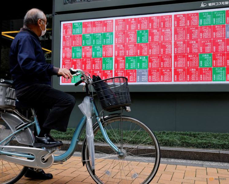 Japanese investors sell foreign stocks on caution over Fed comments, valuation concerns