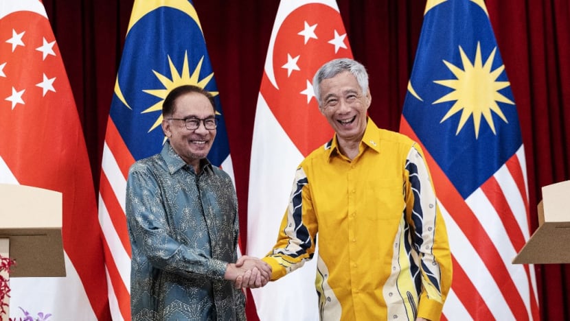 Smoother trips for people working on both sides of Causeway with Johor-Singapore special economic zone: PM Lee Smoother trips for people working on both sides of Causeway with Johor-Singapore special economic zone: PM Lee
