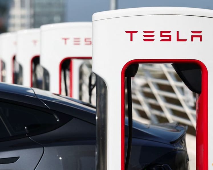 Tesla to buy $2 billion of ESS batteries from Samsung SDI over 3 years, newspaper says