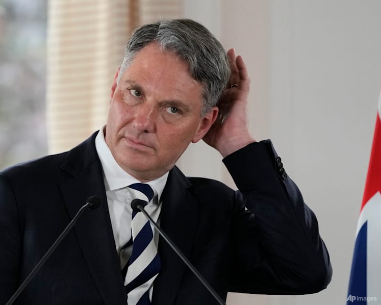 Australia, France deepen defence ties after breakdown