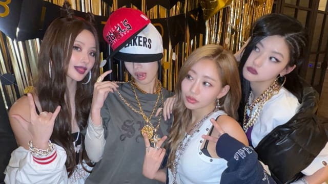 KISS OF LIFE陷种族歧视风波！手写信道歉认错