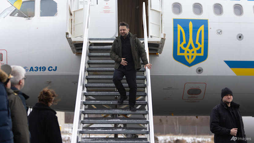 Zelenskyy looks to close out Ukraine peace deal at Trump meet