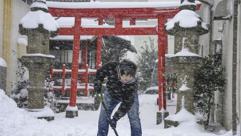 South Korea, Japan grapple with heavy snow chaos, delays