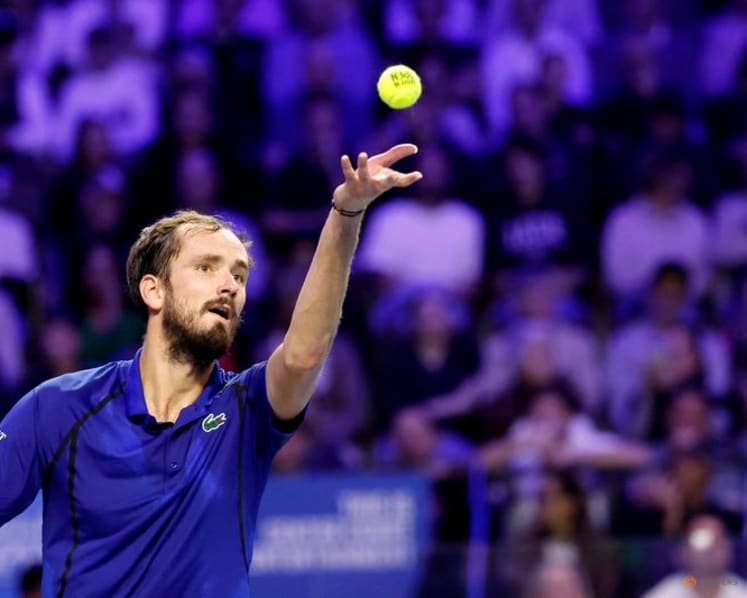 Medvedev clinches ATP Finals berth by reaching Vienna semi-finals