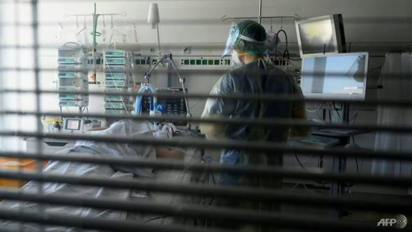 Gelombang baru COVID-19 di Eropah, kempen dos penggalak perlahan