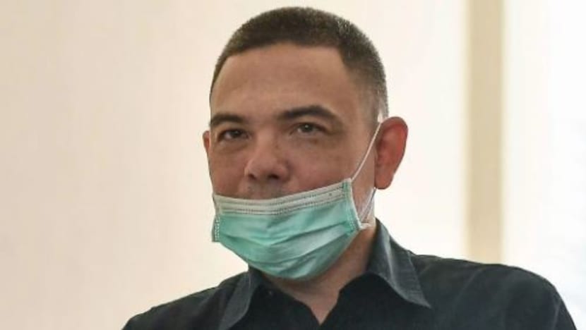 Penyanyi Yasin Sulaiman diperintah bela diri dalam tiga kes dadah Penyanyi Yasin Sulaiman diperintah bela diri dalam tiga kes dadah