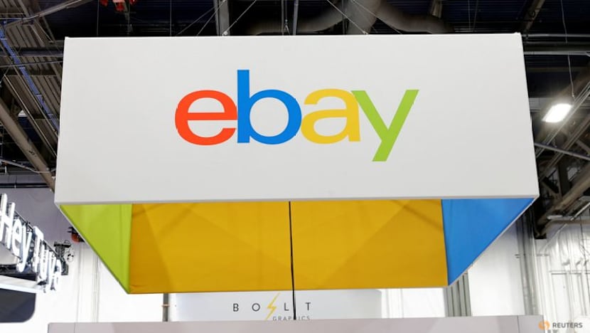 EBay forecasts quarterly revenue above estimates
