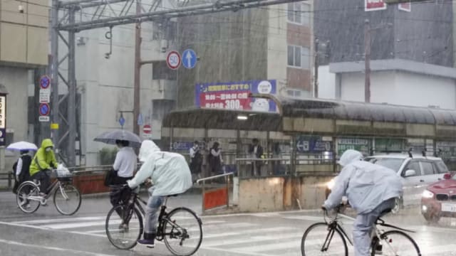 日本多地区倾盆大雨 一死十伤数千人离家避难