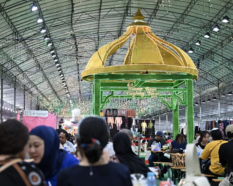 Ramadan bazaars return to Kampong Glam and Geylang Serai with hundreds of stalls and live performances