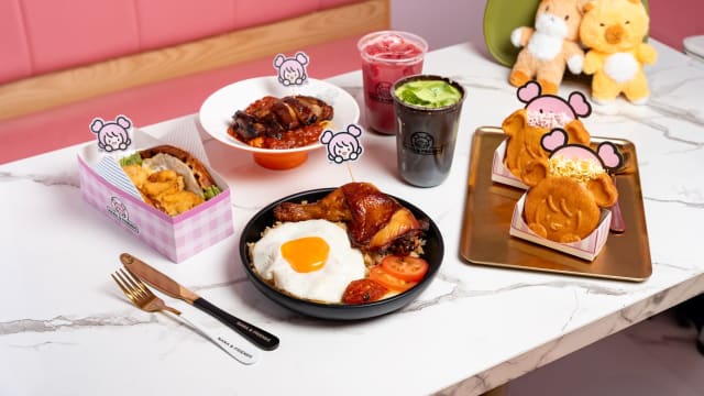 Nana & Friends Café携手Berry Winkle，推出Bird Bois系列新菜单！