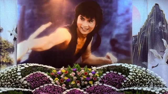 李小飞癌逝办告别式，郑进一现身送挚友最后一程
