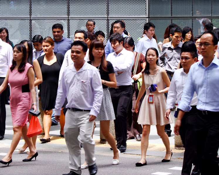 Public Service to ‘exercise restraint’ for year-end bonus payment, which will be lowest in a decade