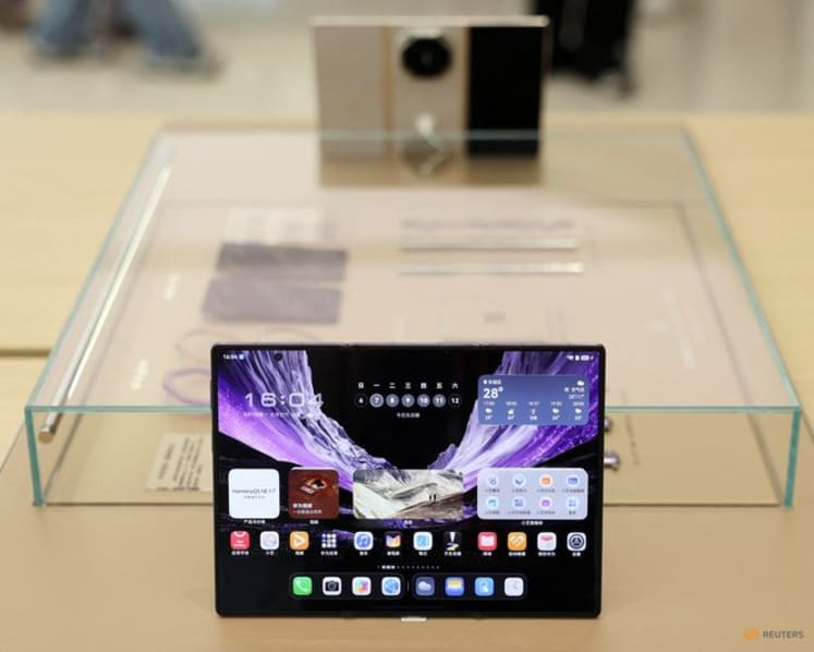 Huawei launches new foldable smartphone; Xiaomi and Apple set to follow 