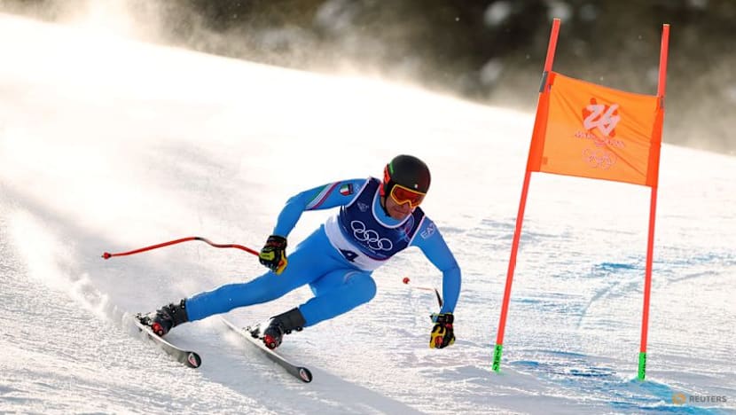 Alpine skiing-Innerhofer defies limits as oldest male skier at Games