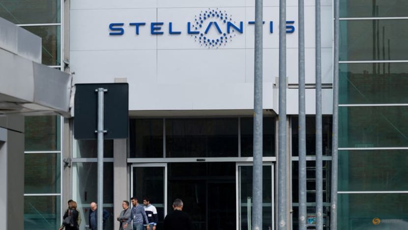Jeep-maker Stellantis names insider to lead revival Jeep-maker Stellantis names insider to lead revival
