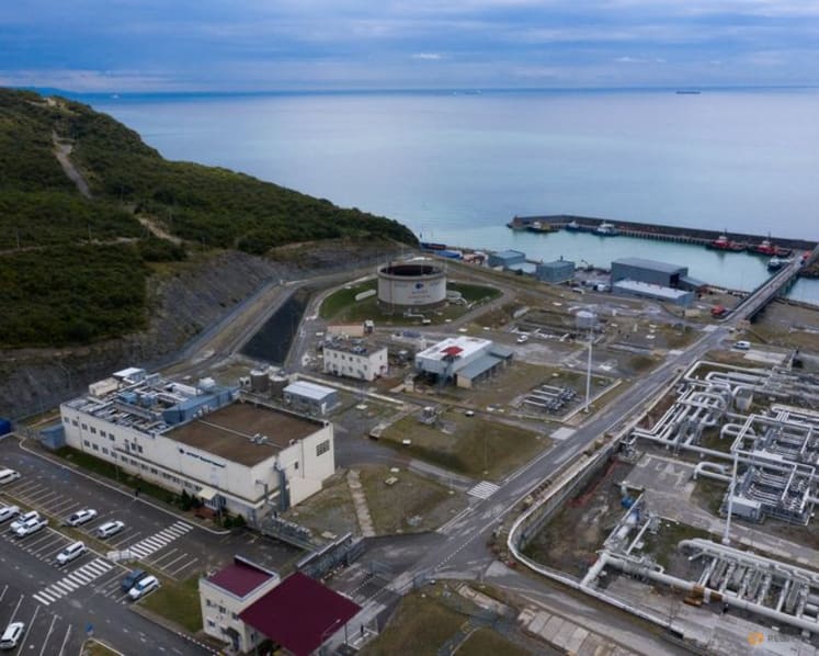 Black Sea CPC crude offers drop amid drone strikes