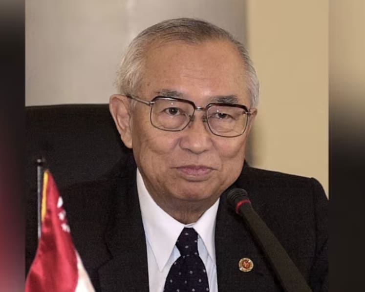 Singapore's longest-serving finance minister Richard Hu dies aged 96
