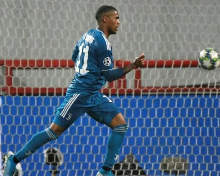 Football: Bayern signs Douglas Costa, Choupo-Moting to add depth