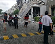 Ledakan dahsyat runtuhkan rumah mewah di Medan, Istri pemilik tewas