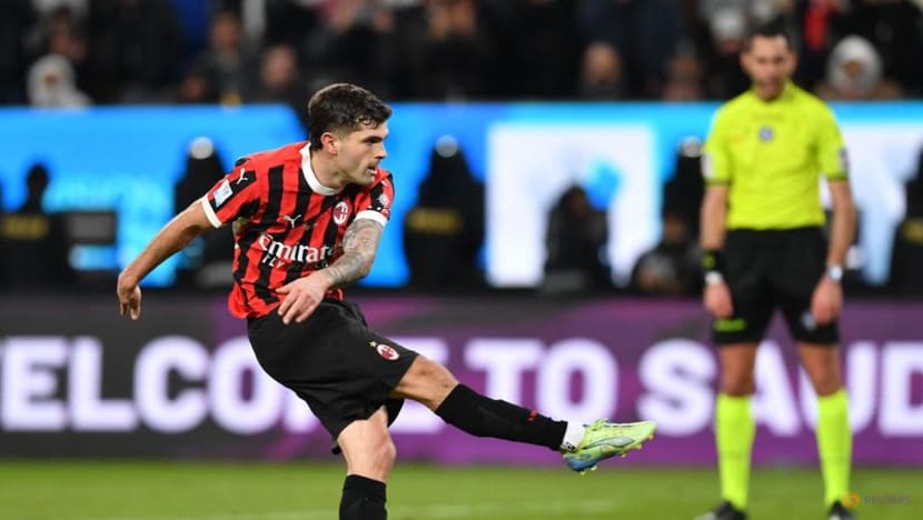 Milan come from behind to beat Juventus 2-1 in Super Cup semi-final Milan come from behind to beat Juventus 2-1 in Super Cup semi-final