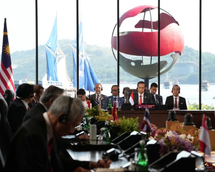 ASEAN leaders 'deeply concerned' about Myanmar violence, urge 'immediate cessation' 