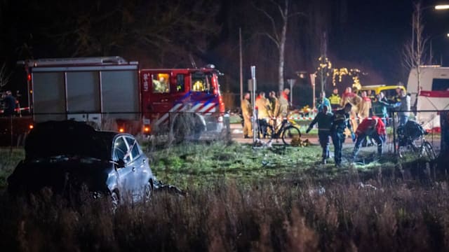 荷兰城镇发生汽车冲撞人群事故 导致九人受伤