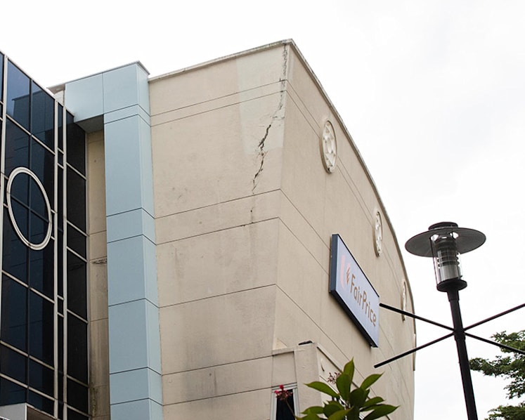 Large crack forms on Rivervale Mall in Sengkang; BCA says no structural damage