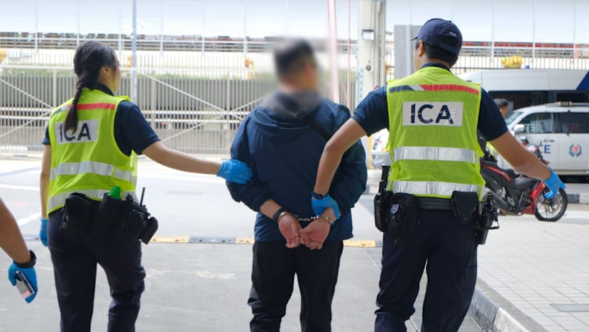 மின்-சிகரெட் தொடர்பில் 57 சம்பவங்கள் - பிடிபட்டவர்கள் யார் யார்?