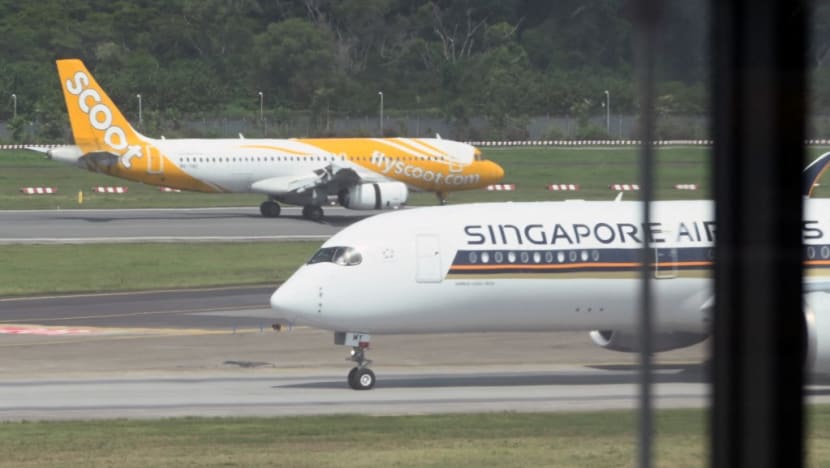 Singapore Airlines narrows annual loss amid stronger demand for air travel 