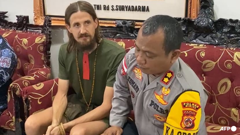 New Zealand pilot freed in Indonesia after 19 months in rebel captivity New Zealand pilot freed in Indonesia after 19 months in rebel captivity