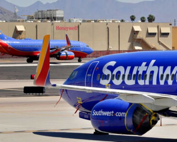 Southwest suffers technology problem for second straight day