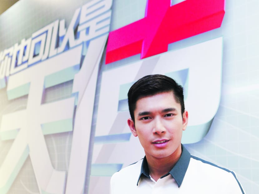 Elvin Ng and Rebecca Lim start their shifts