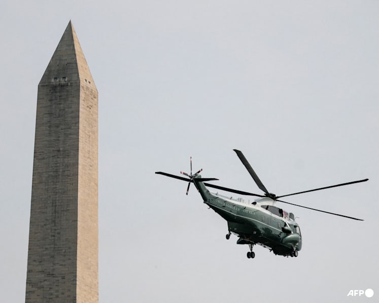 Marine One helicopter crew failed to reach air traffic control before safety incident, report says Marine One helicopter crew failed to reach air traffic control before safety incident, report says