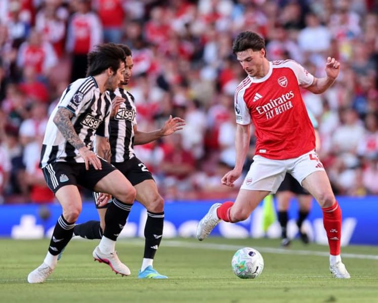 One down four to go, says Rice, as Arsenal reignite title charge