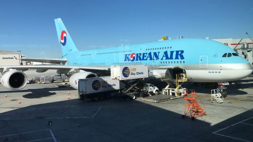 230 penumpang, anak kapal diarah keluar selepas peluru hidup ditemui dalam pesawat Korean Air 230 penumpang, anak kapal diarah keluar selepas peluru hidup ditemui dalam pesawat Korean Air