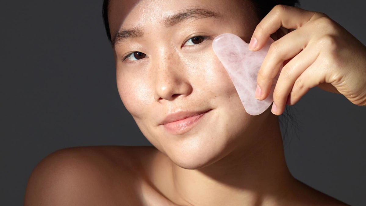 Can face yoga and gua sha really slim your face? What experts say