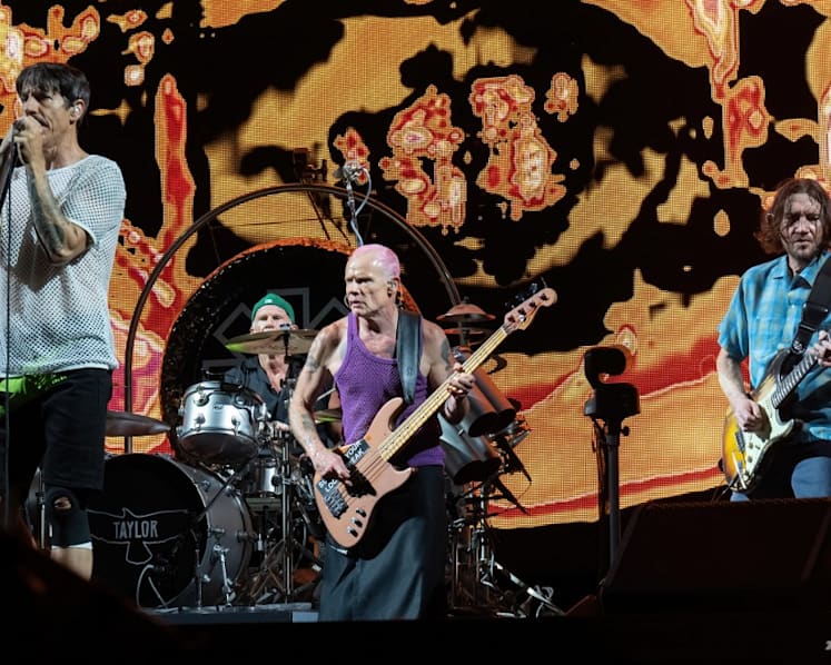 Red Hot Chili Peppers to perform in Singapore in February