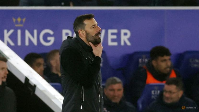 Palace keep up away form with win at second-from-bottom Leicester