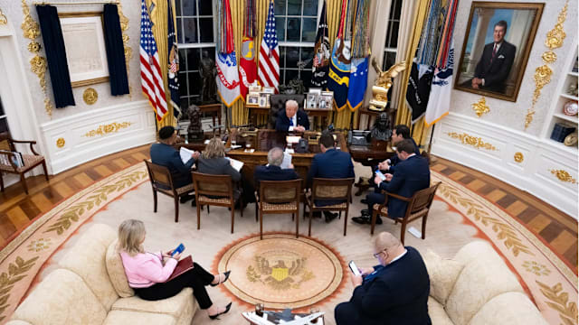 强势、自信与不满交织   白宫专访揭示特朗普的多重面孔