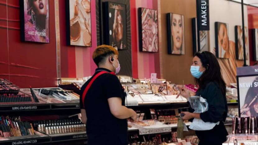 Half of US cosmetics contain toxic chemicals: Study Half of US cosmetics contain toxic chemicals: Study